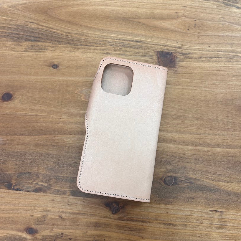 【訳あり品23】iPhone 15 Pro Max用ケース 栃木レザー NATURAL nc3938
