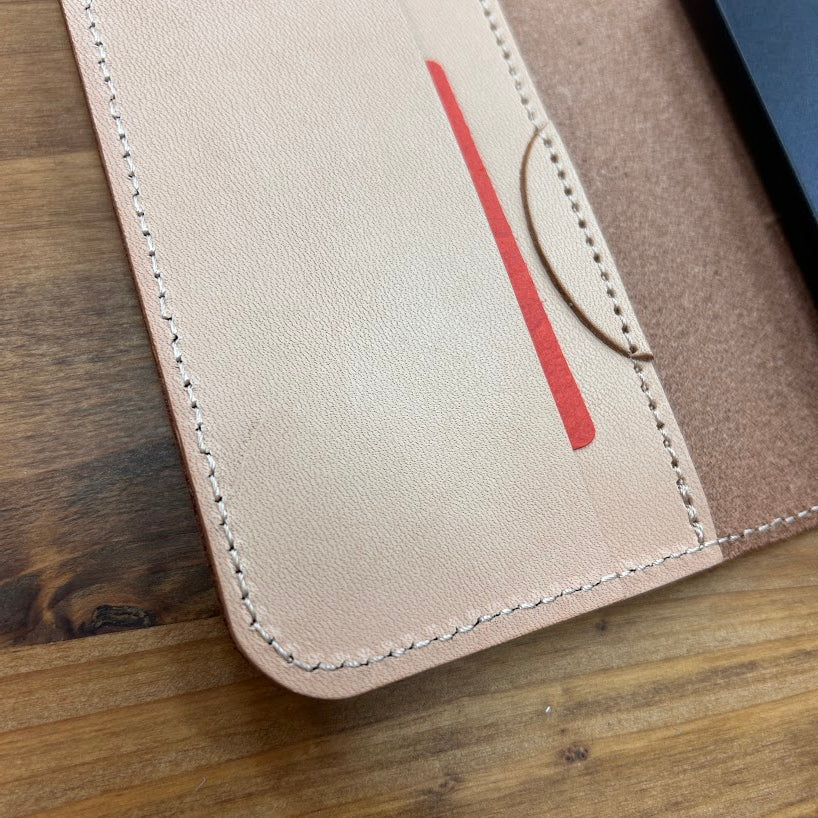 【訳あり品23】iPhone 15 Pro Max用ケース 栃木レザー NATURAL nc3938