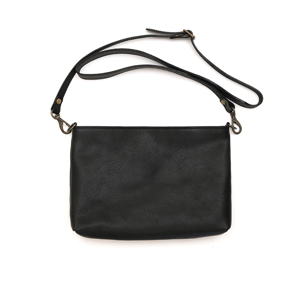 浅型/中サイズ【シンプルを極めたレザーサコッシュ】栃木レザー NC3420V