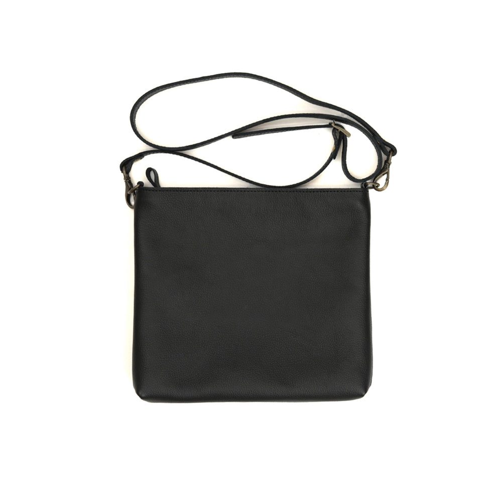 【深型-中サイズ】姫路レザー シンプルを極めたレザーサコッシュ NC3422s