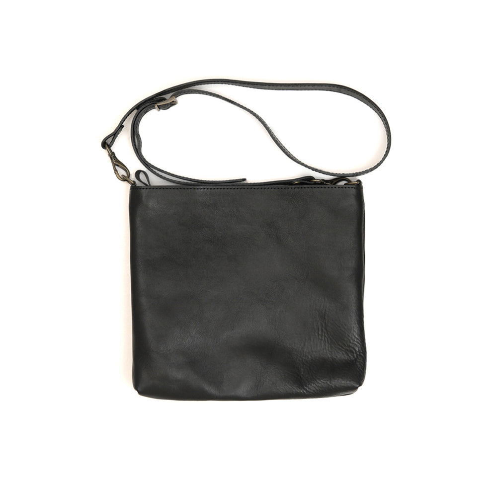 深型/中サイズ【シンプルを極めたレザーサコッシュ】栃木レザー NC3422v