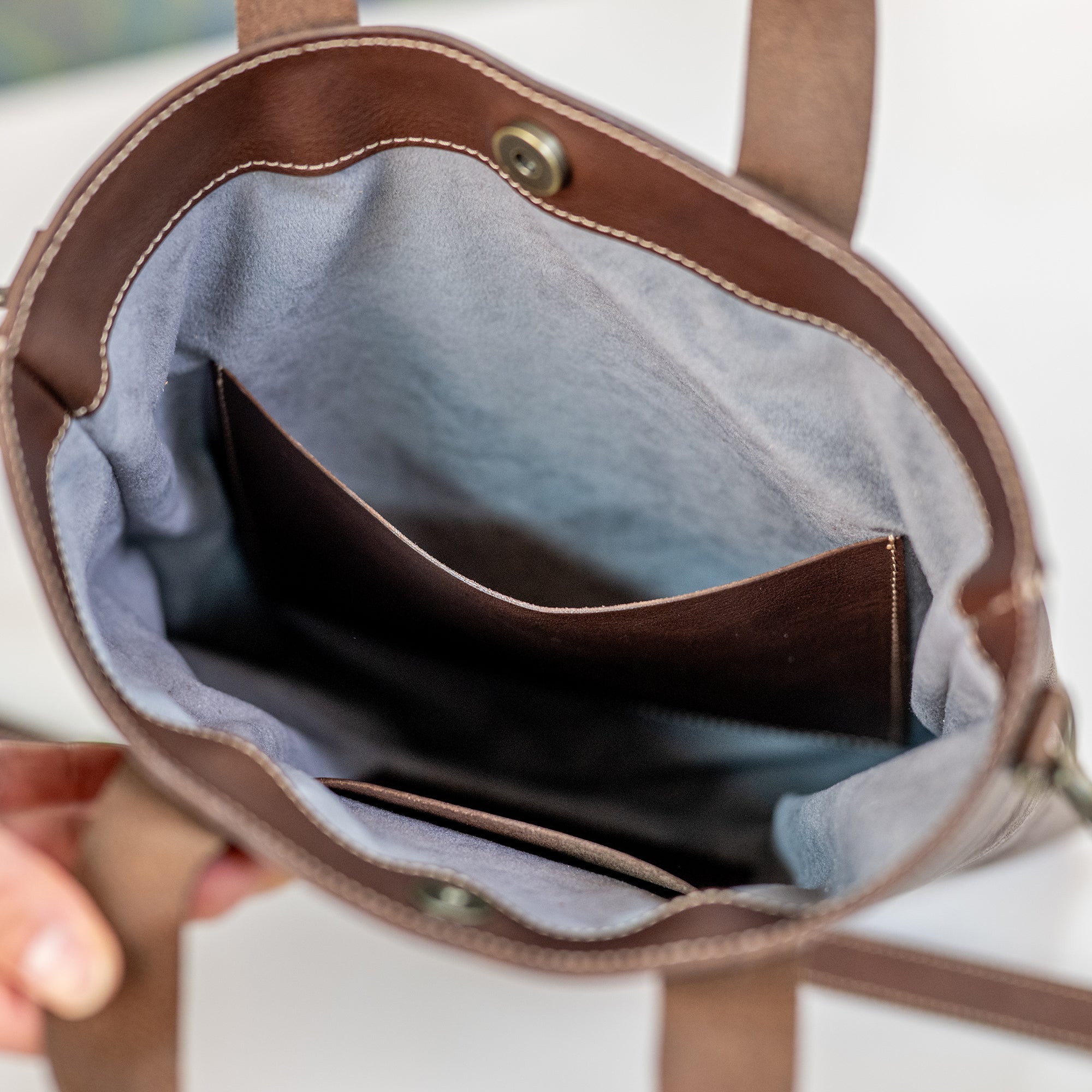 ソフトシュリンクオイルレザー ショルダートートバッグ 栃木レザー NC3415V|Native Creation(ネイティブクリエーション)公式オンラインショップ