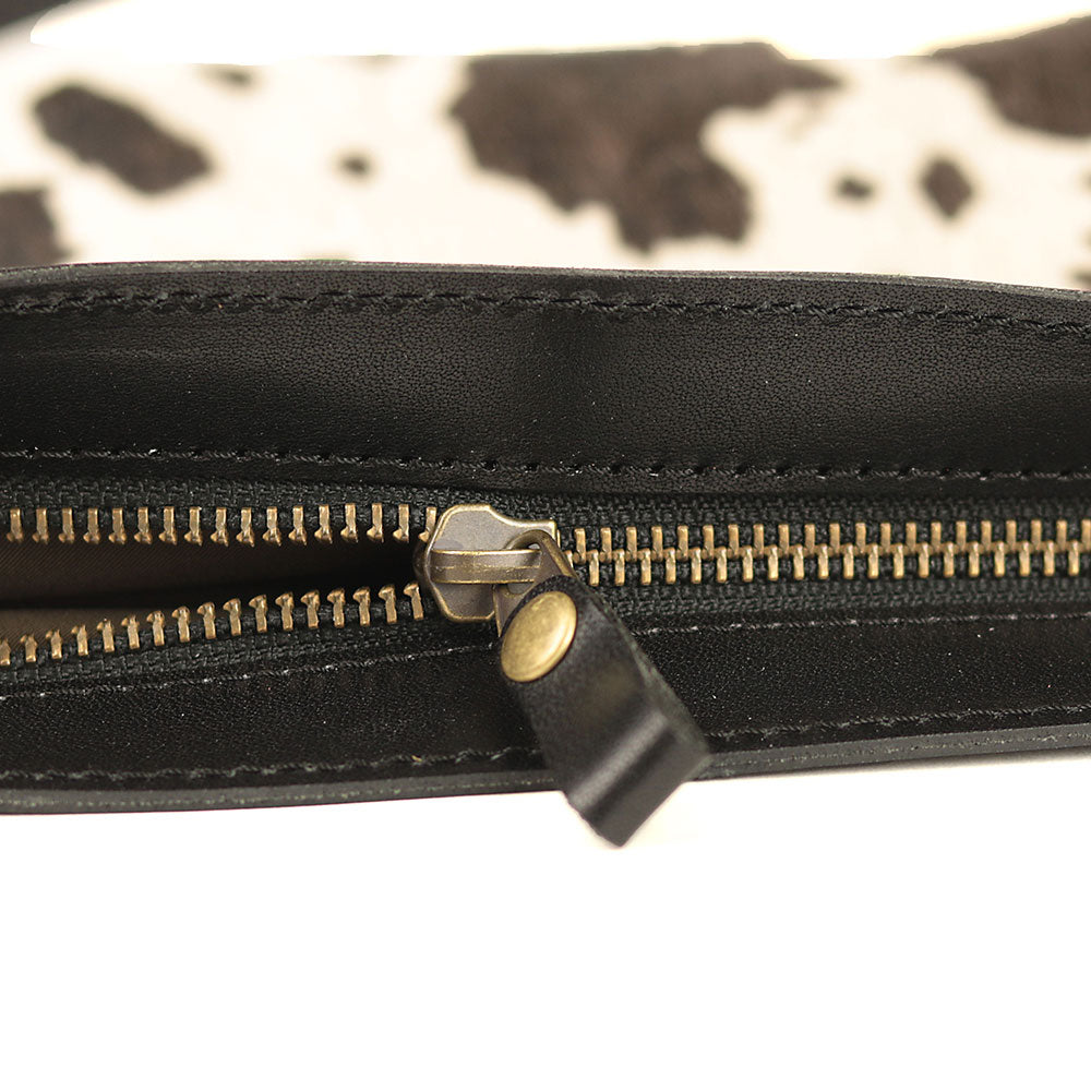 予約割20%実施中!【小サイズ】レザーファー(牛柄)サコッシュ NC3419FC