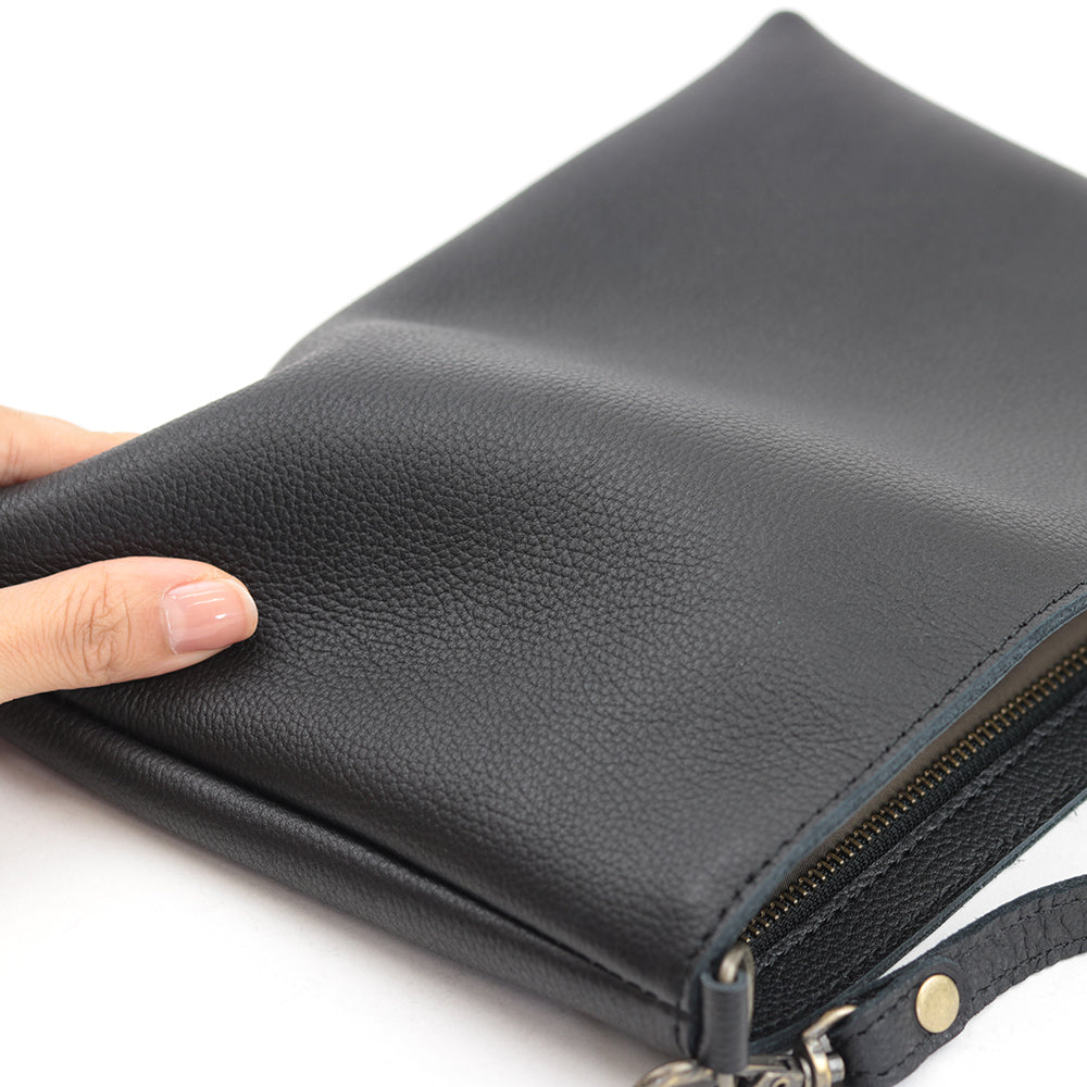 【浅型-中サイズ】姫路レザー シンプルを極めたレザーサコッシュ NC3420S