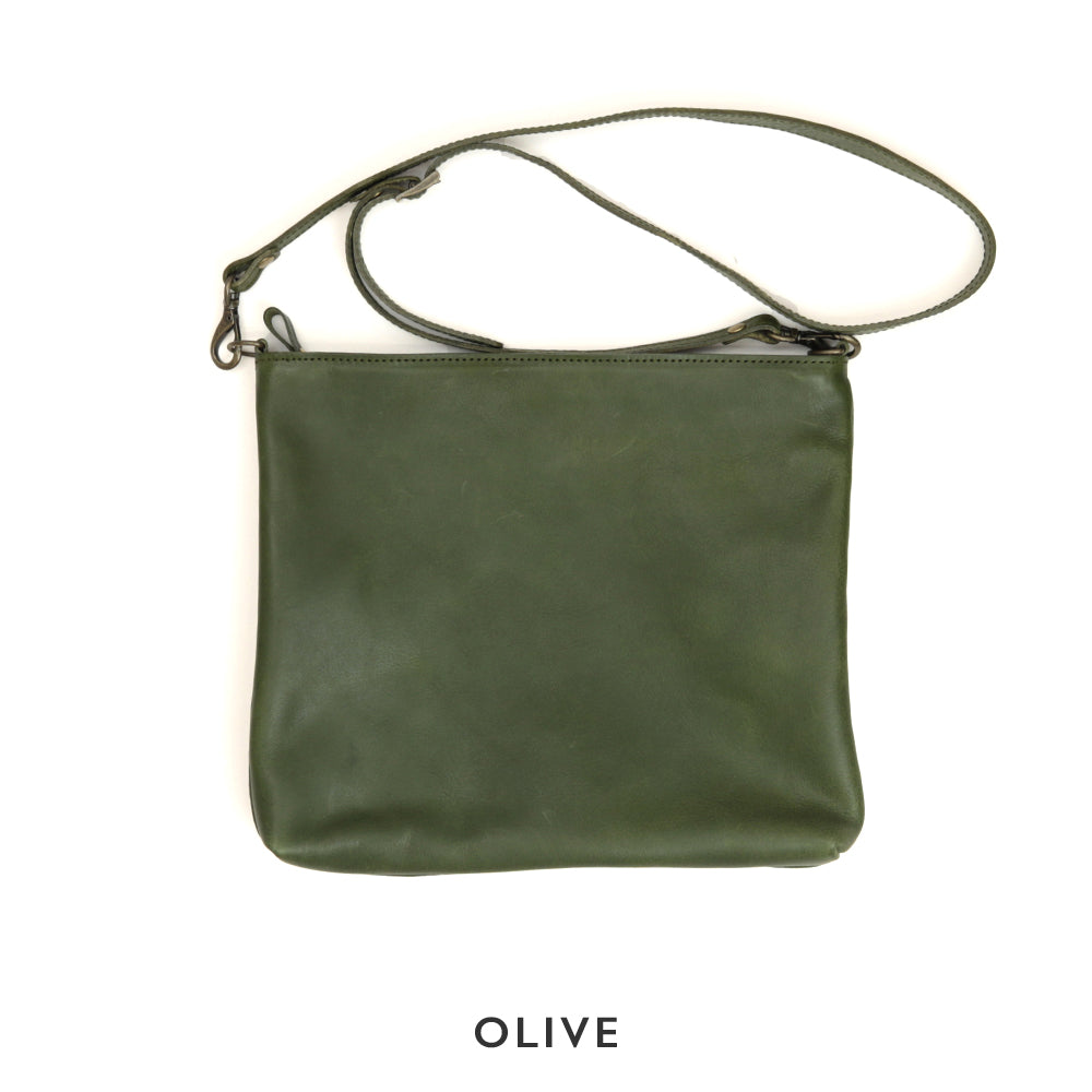 【深型-中サイズ】栃木レザー シンプルを極めたレザーサコッシュ NC3422v