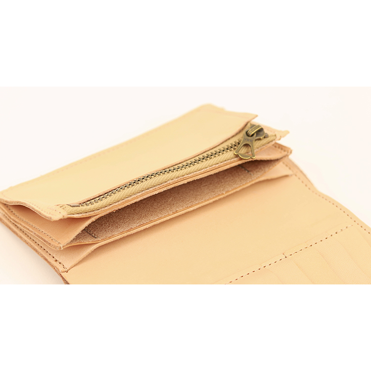 【三つ折りミドルウォレット】栃木レザーナチュラル NC3736-NTR