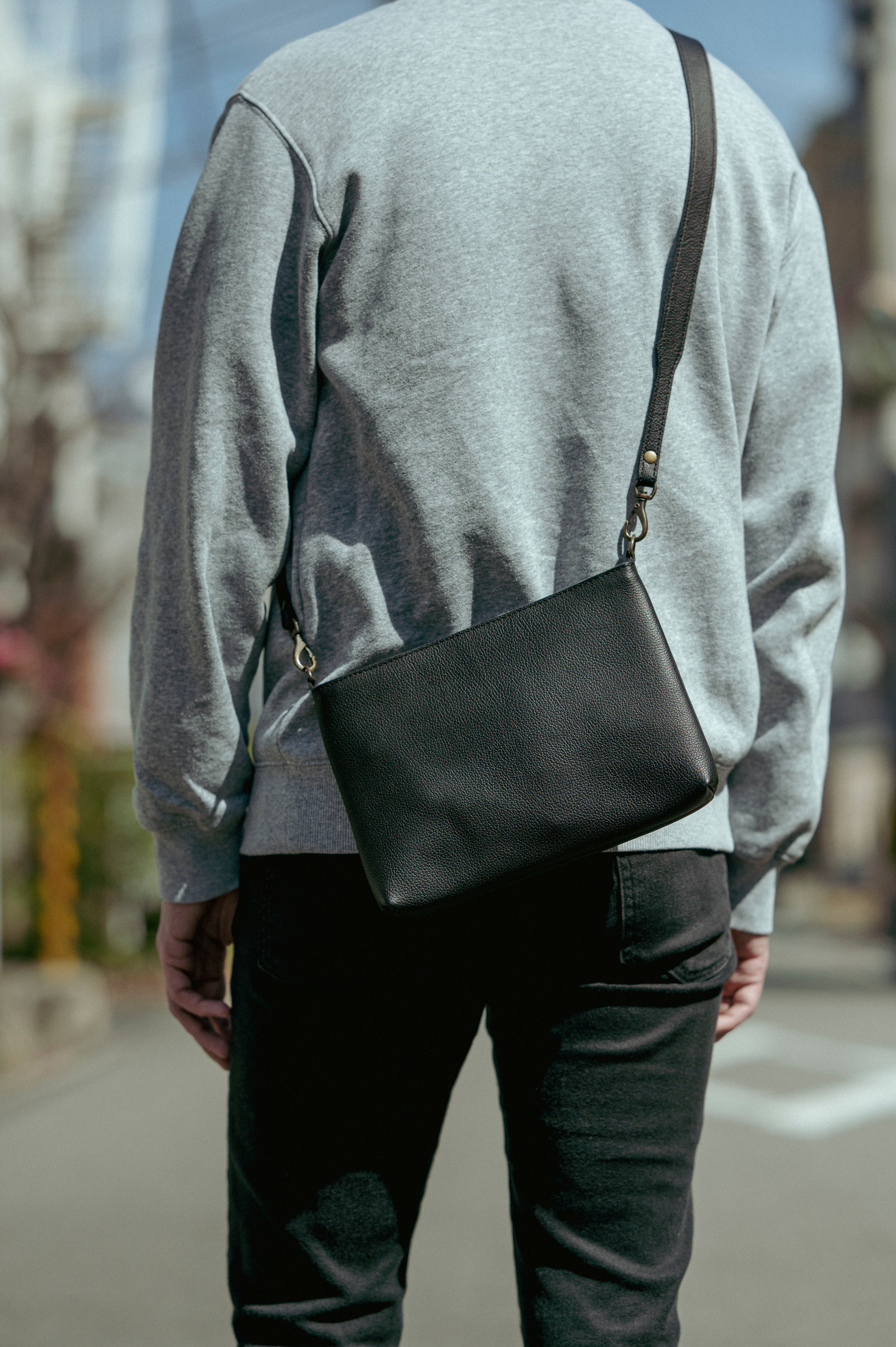 【浅型-中サイズ】姫路レザー シンプルを極めたレザーサコッシュ NC3420S