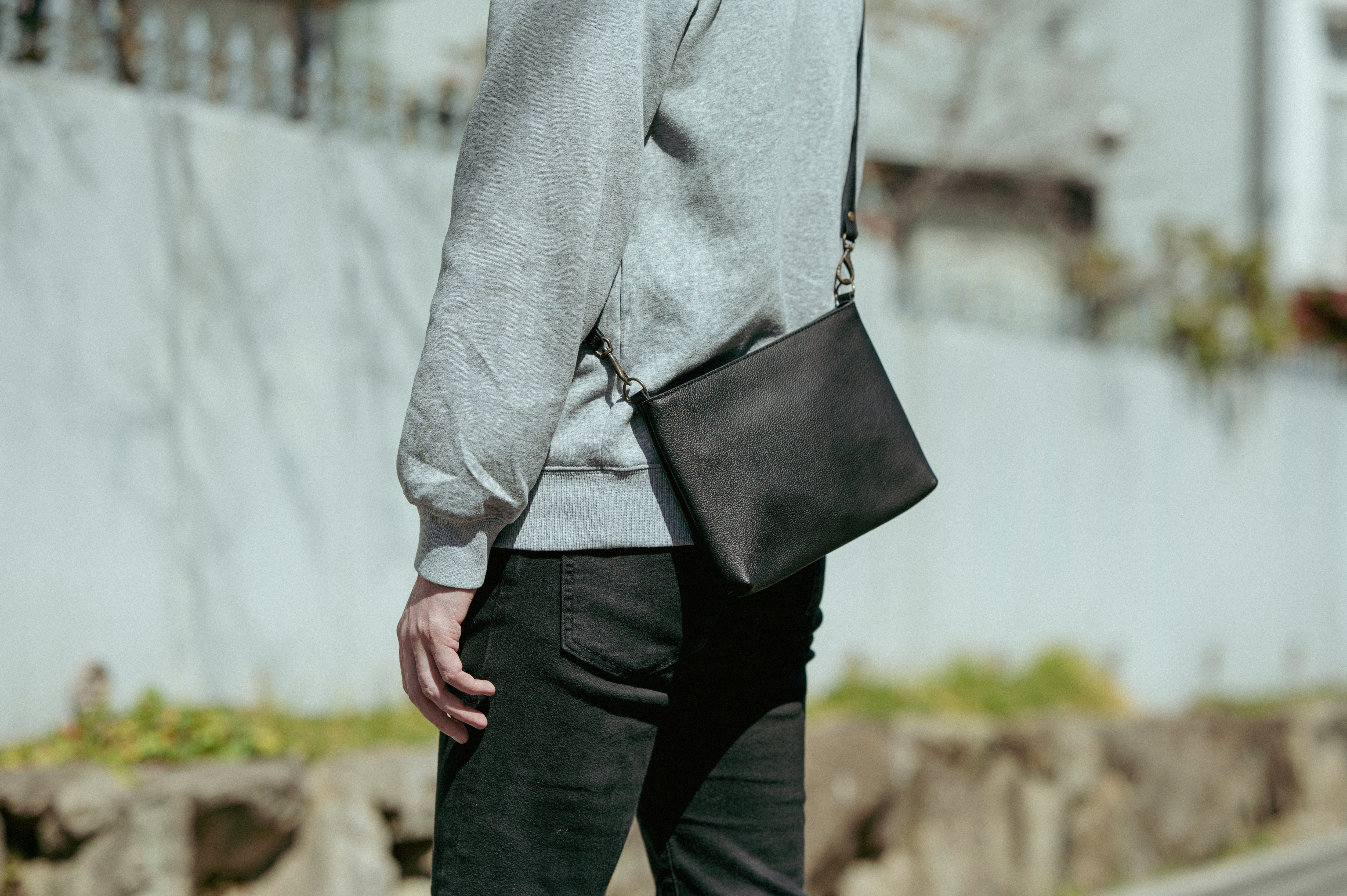 【浅型-中サイズ】姫路レザー シンプルを極めたレザーサコッシュ NC3420S