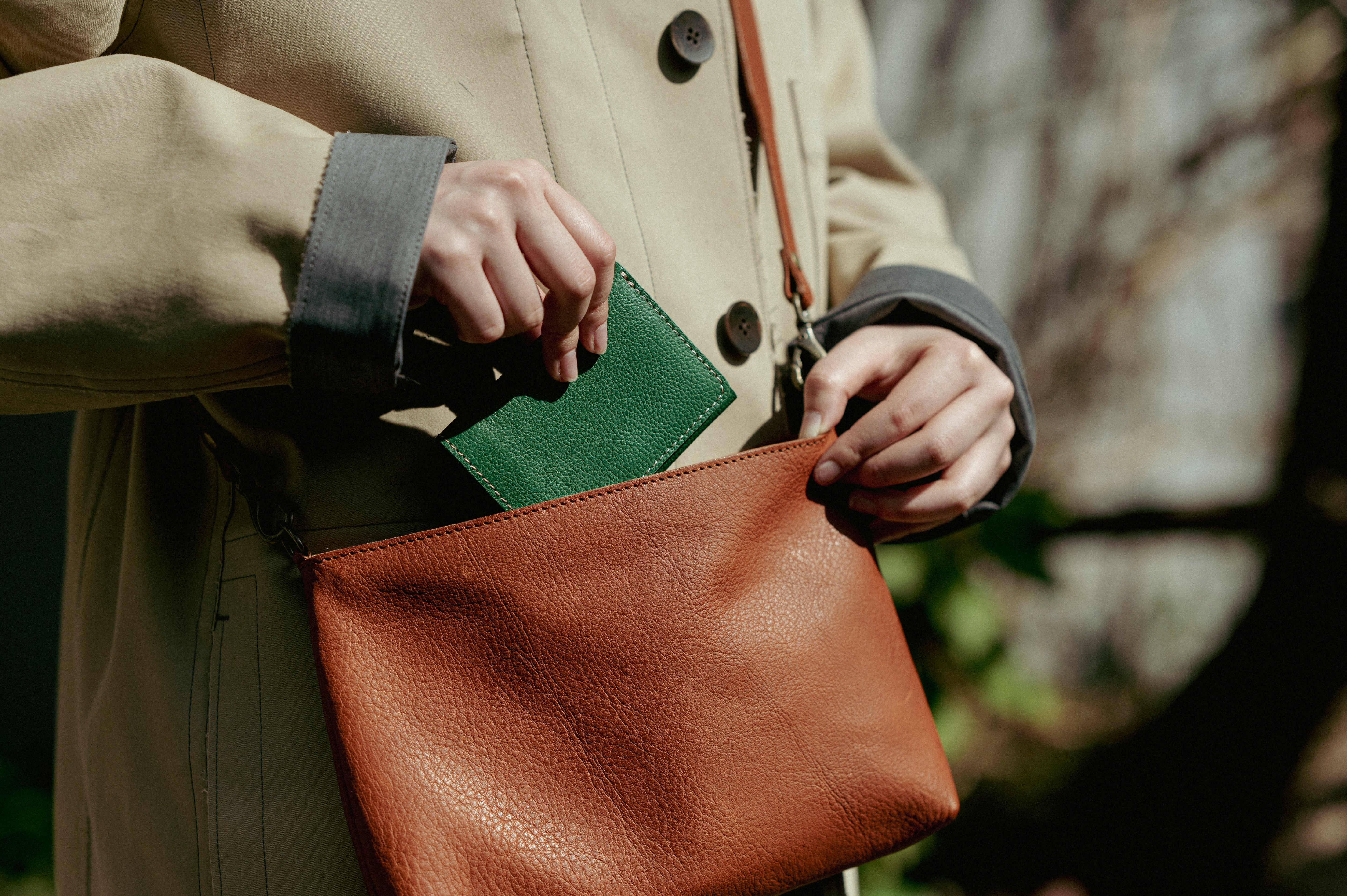 【浅型-中サイズ】姫路レザー シンプルを極めたレザーサコッシュ NC3420S