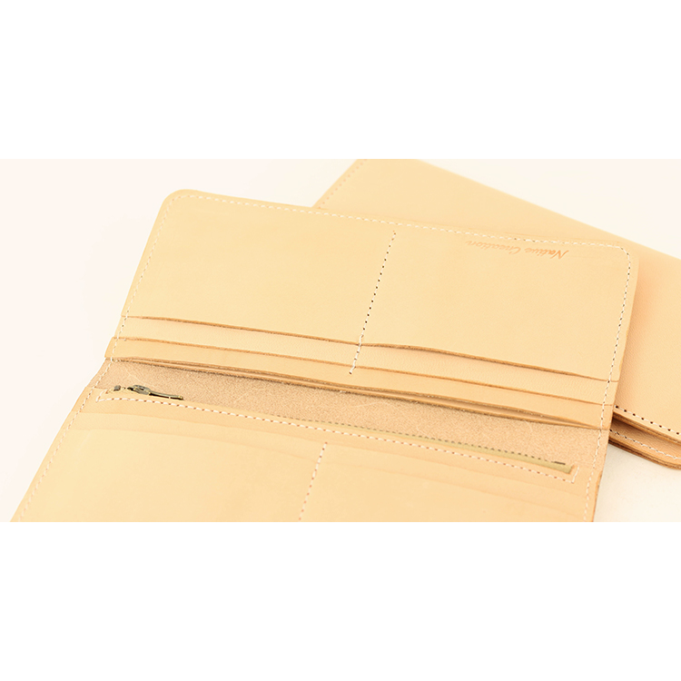 Natural leather Smart long wallet available in two types NC3702-NTR NC3730-NTR