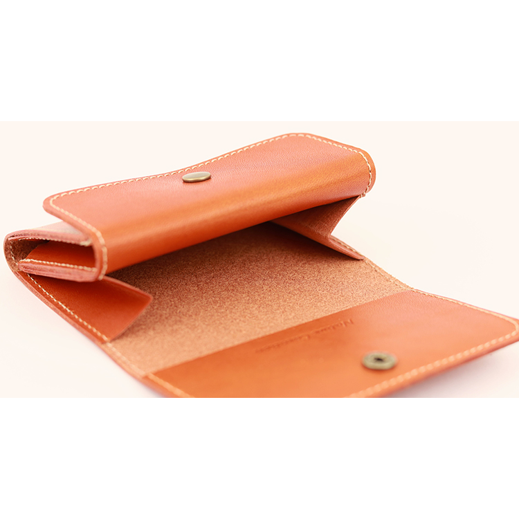 Mini wallet available in two types of leather NC3742 NC3742V